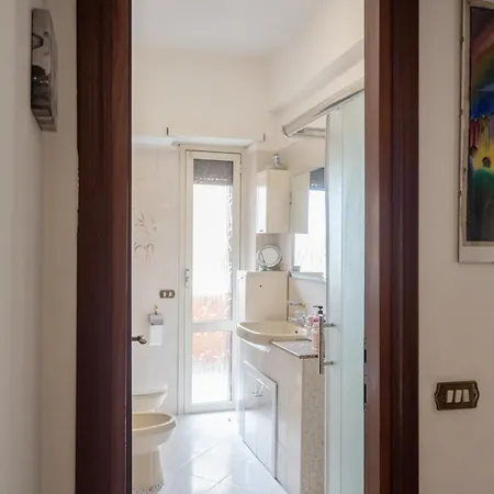 Δωμάτια σε οικογενειακή κατοικία Cerroni's Corner